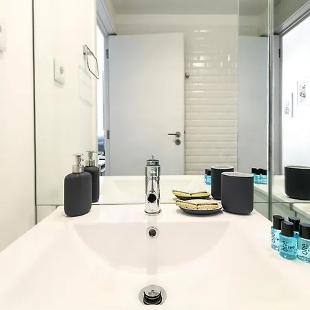 Msc Flats - Comercio Do Apartman Porto