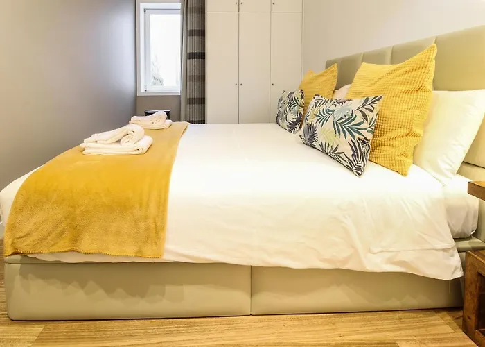 Msc Flats - Comercio Do Porto